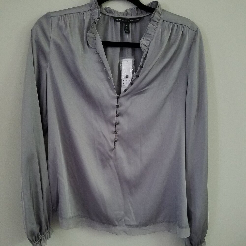 NWT - White House Black Market Long Sleeve blouse size 6 - NWT